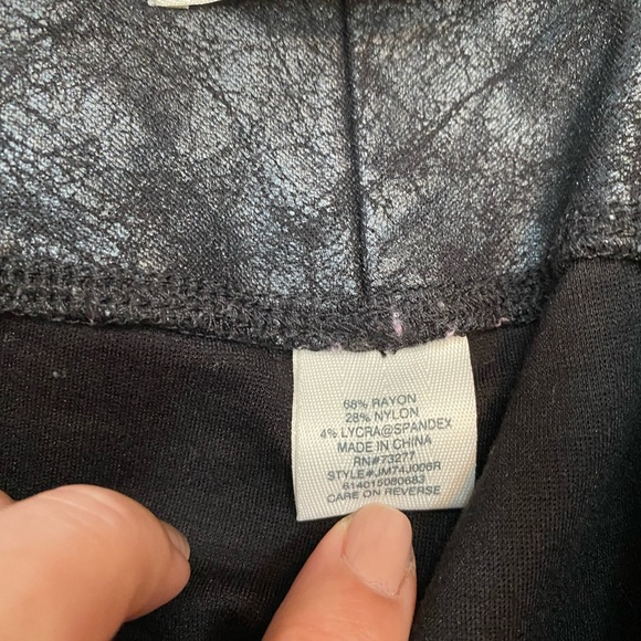 Mudd flex stretch Women's High-Rise Leggings. Size XS, black - Picture 10 of 13